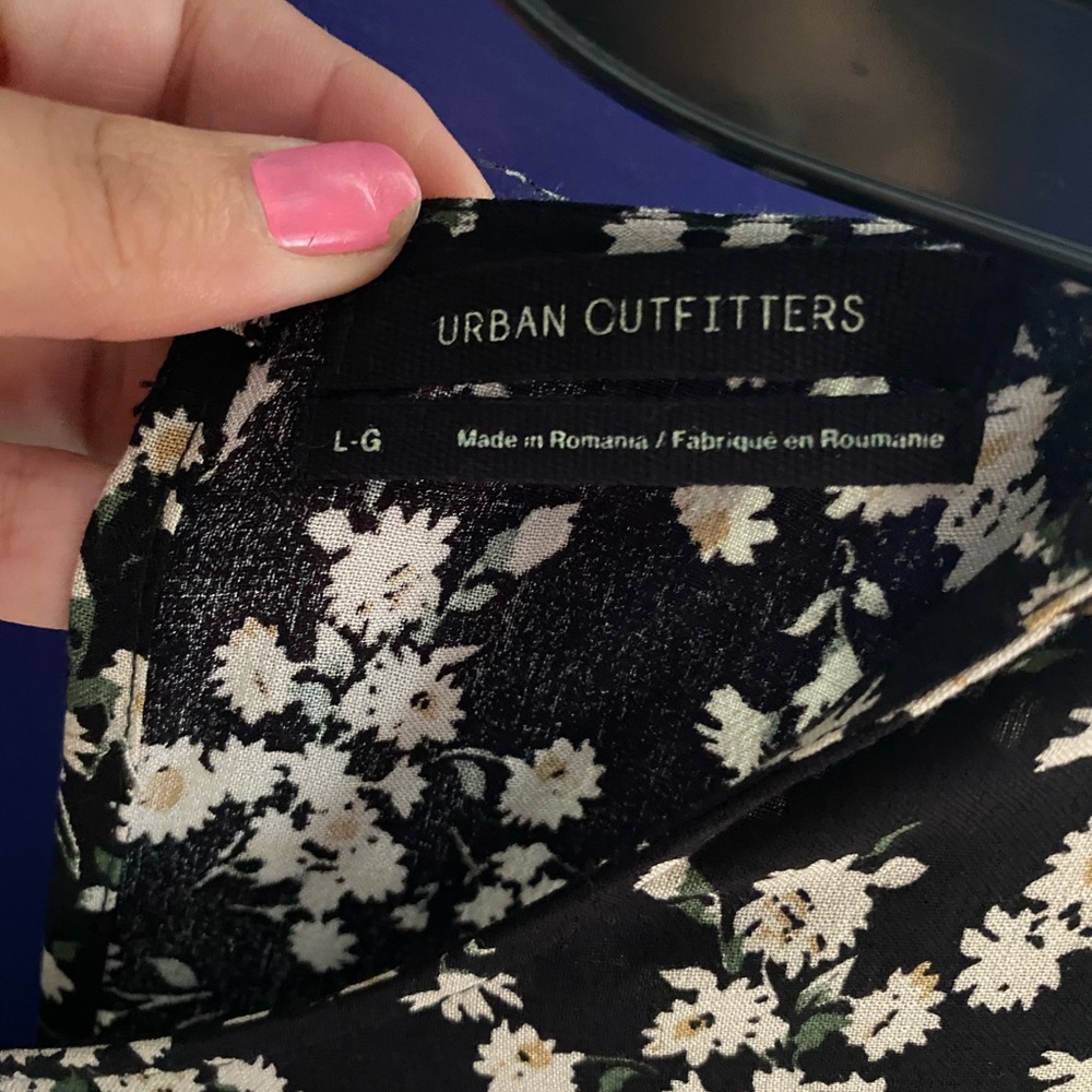Urban Outfitters Floral Maxi Dress - Picture 2 of 4